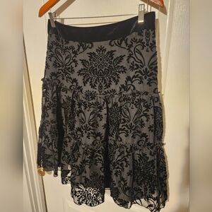Sandra Darren Black Burnt Velvet Midi Skirt Size 10.